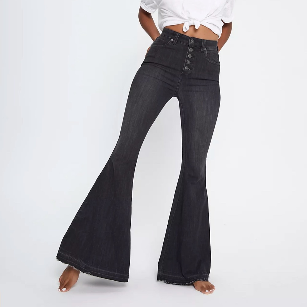 We the Free Irreplaceable Flare Jeans Sz 29 Black